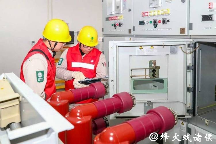 世界首台空心环形超导并联电抗器在沪投运,上海交通大学为共同研制单位之一 世界首台空心环形超导并联电抗器在沪投运,上海交通大学为共同研制单位之一