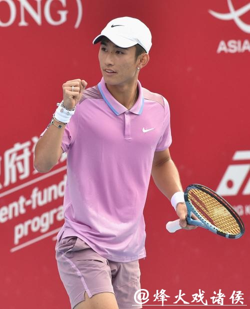 商竣程2-0索内戈 晋级中国香港网球公开赛八强